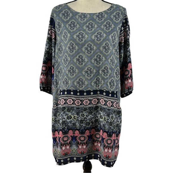 Renee c. Knee length shirt dress with two front pockets size large - Picture 10 of 10